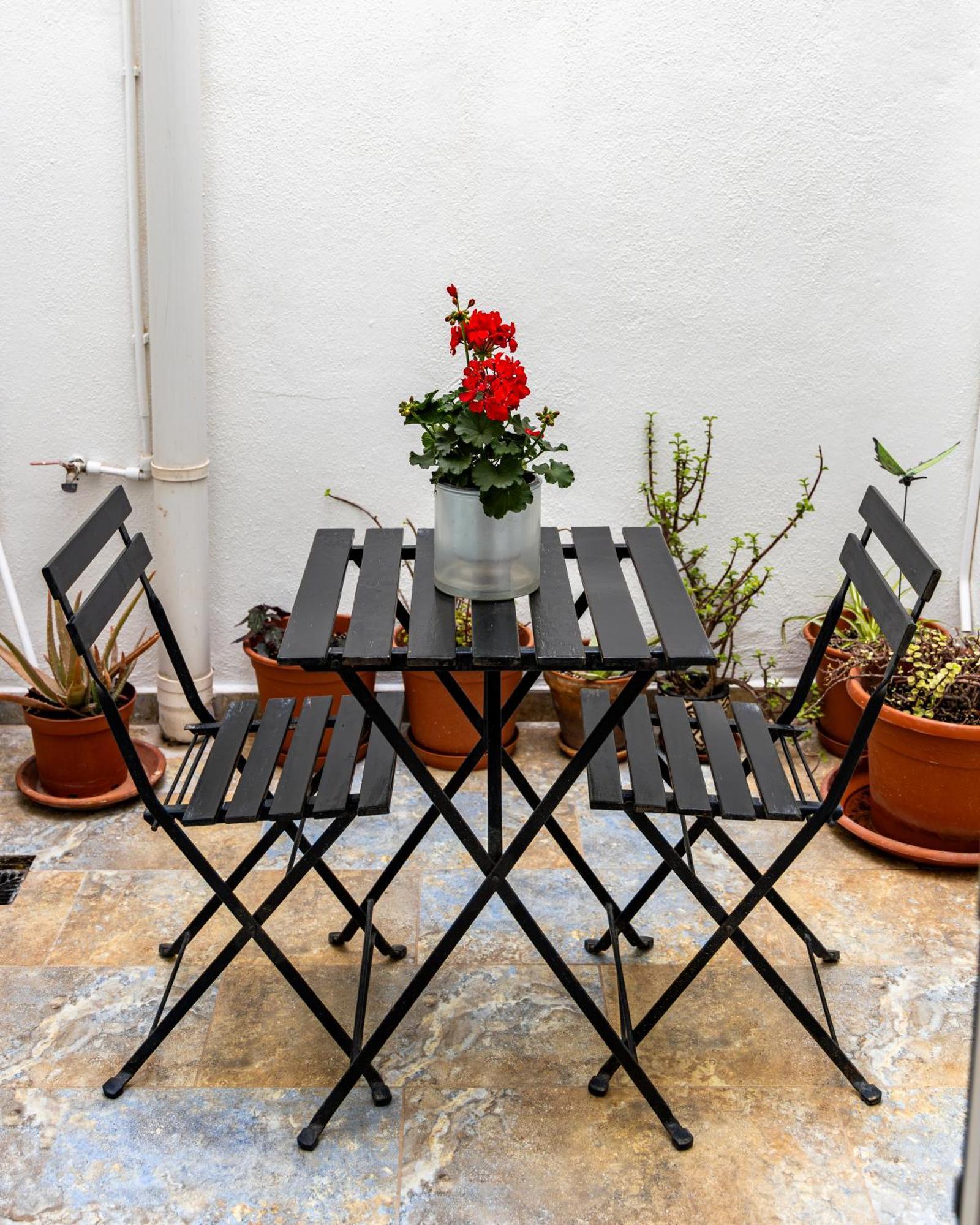 Traditional Maltese Styled 2Br Apartment With Large Maltese Balcony & Internal Yard - Located In The Heart Of Valletta - Maltese Capital City Esterno foto