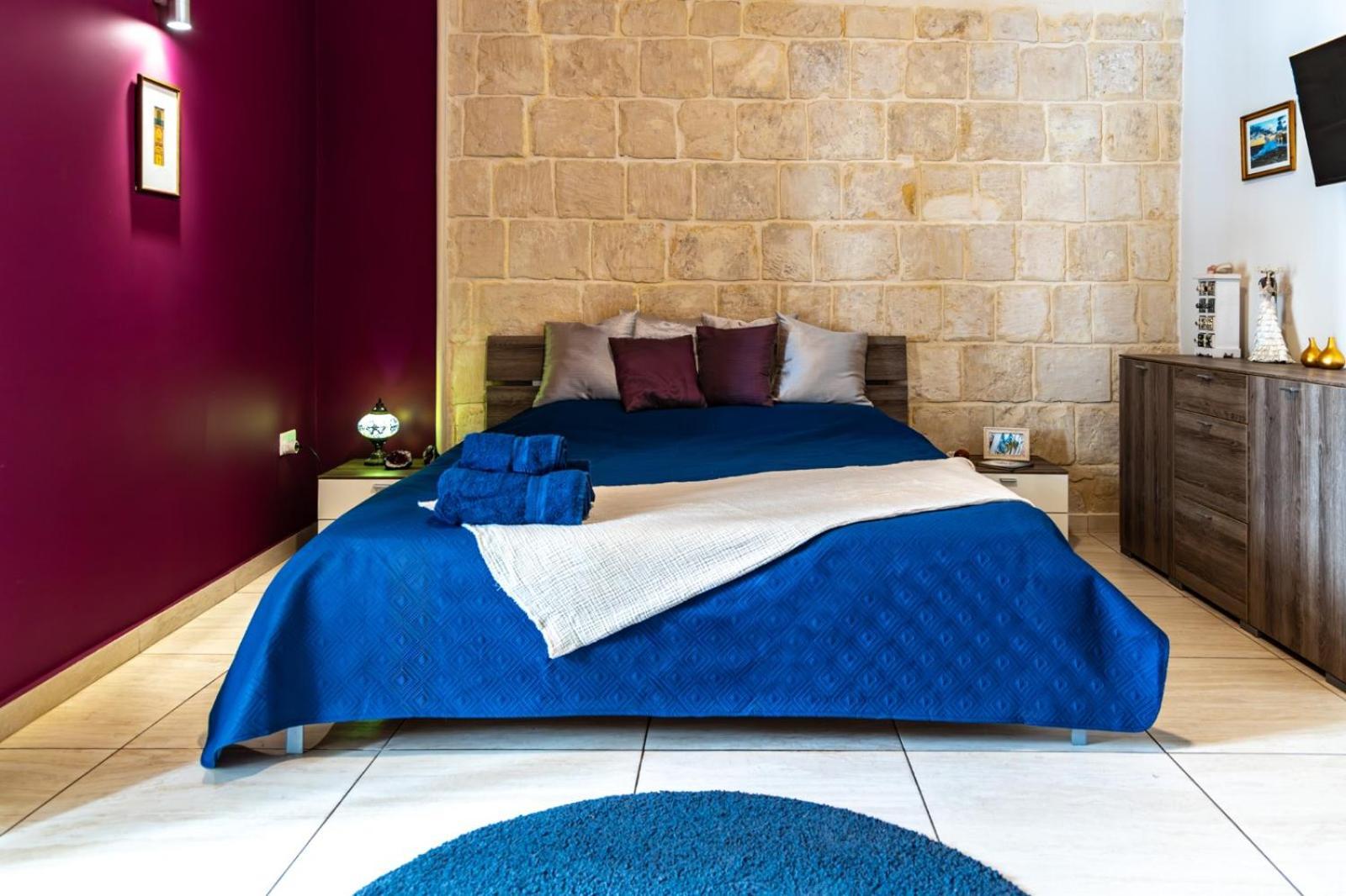 Traditional Maltese Styled 2Br Apartment With Large Maltese Balcony & Internal Yard - Located In The Heart Of Valletta - Maltese Capital City Esterno foto